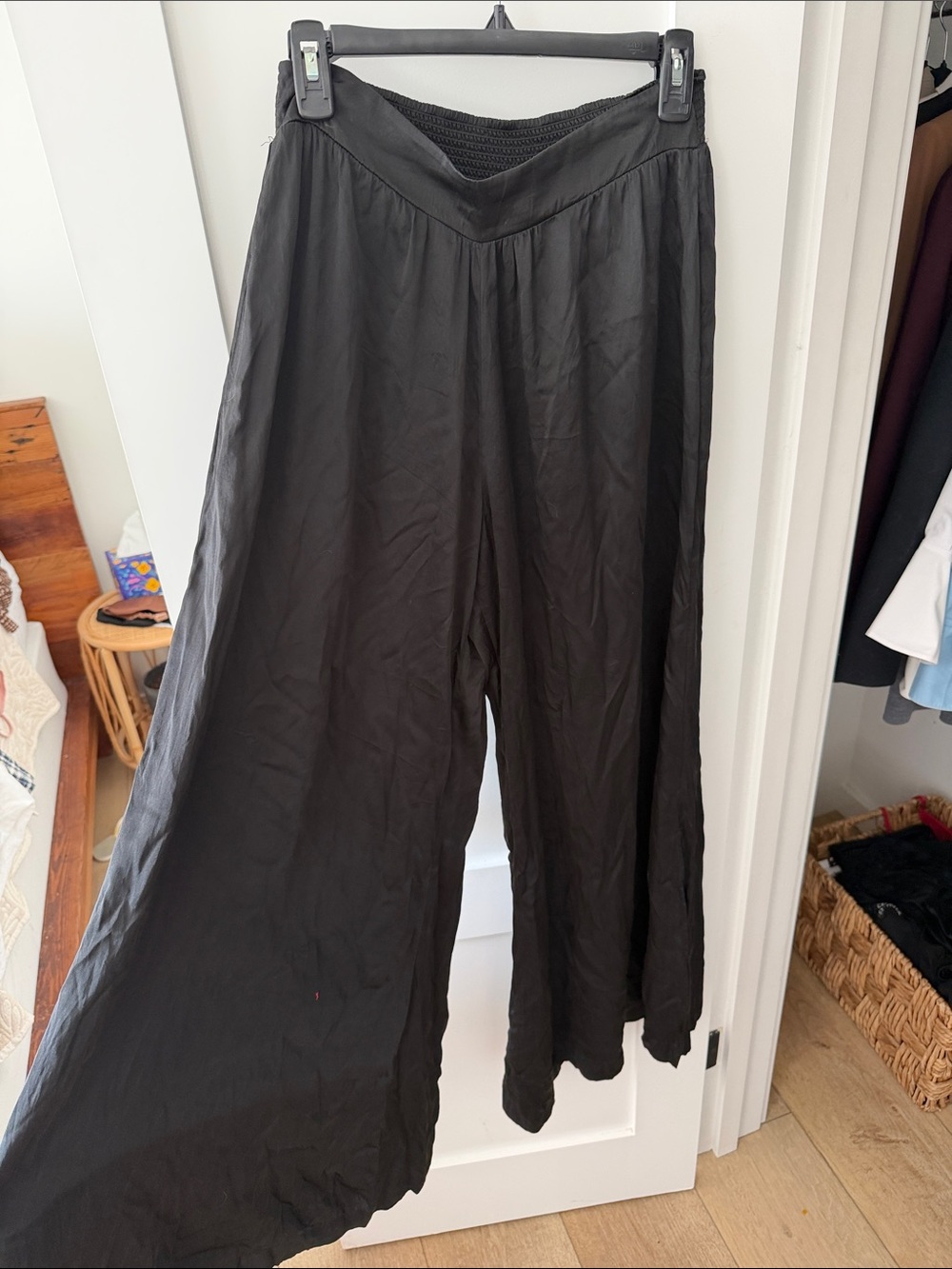 Frame Denim Black Wide-Leg Smocked Waist Pants